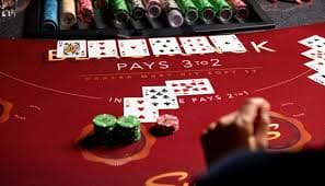Riwayat permainan slot dan taruhan bola